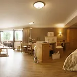Wellnesshotel Oswald Szálloda 4*