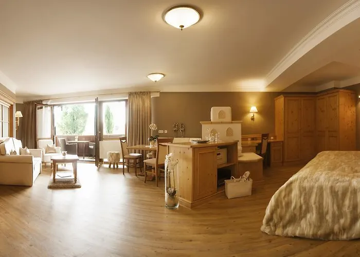 Wellnesshotel Oswald מלון 4*